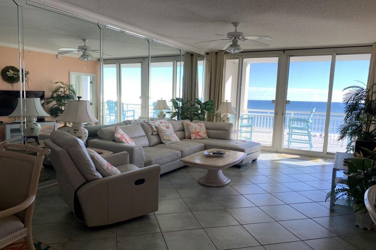 The Pearl of Navarre - Unit 302