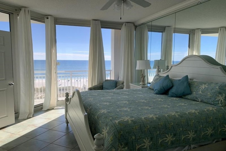 The Pearl of Navarre - Unit 302